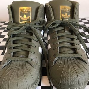 Adidas shell toe size 6m